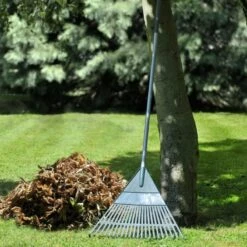 Balai à Gazon En Plastique - Balai à Feuilles 7 Balai à Gazon En Plastique - Balai à Feuilles -Le Jardin Parfai balai a gazon en plastique balai a feuilles 3