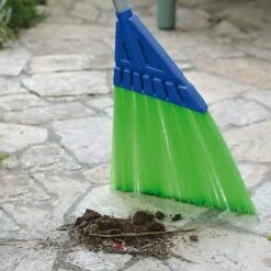 Balai De Cantonnier Vert -Le Jardin Parfai balai cantonnier vert 2