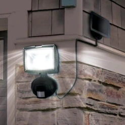Projecteur Solaire à Détecteur De Mouvements 9 Projecteur Solaire à Détecteur De Mouvements -Le Jardin Parfai projecteur solaire a detecteur de mouvements 4